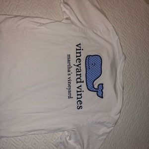 Vineyard Vines T-shirt